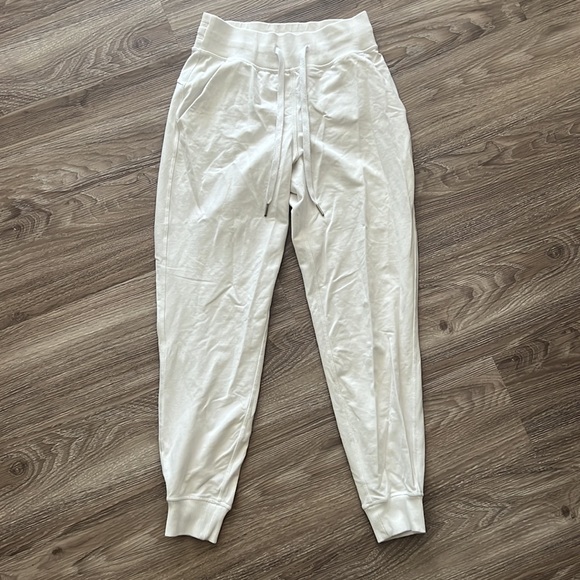 Lululemon Loop Back Jogger - Picture 4 of 7